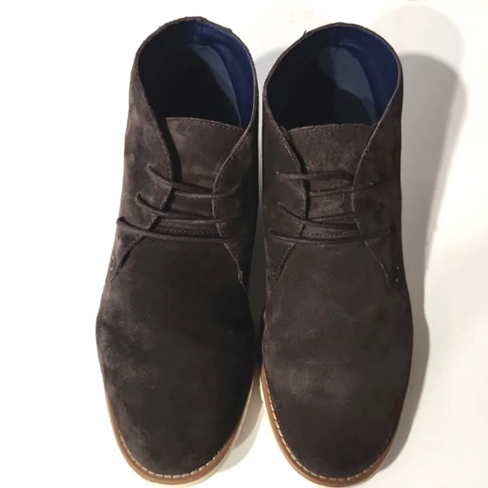BearPaw Men's Brown Suede Gabe Chukka Boots Men's Size 8 EUC!!